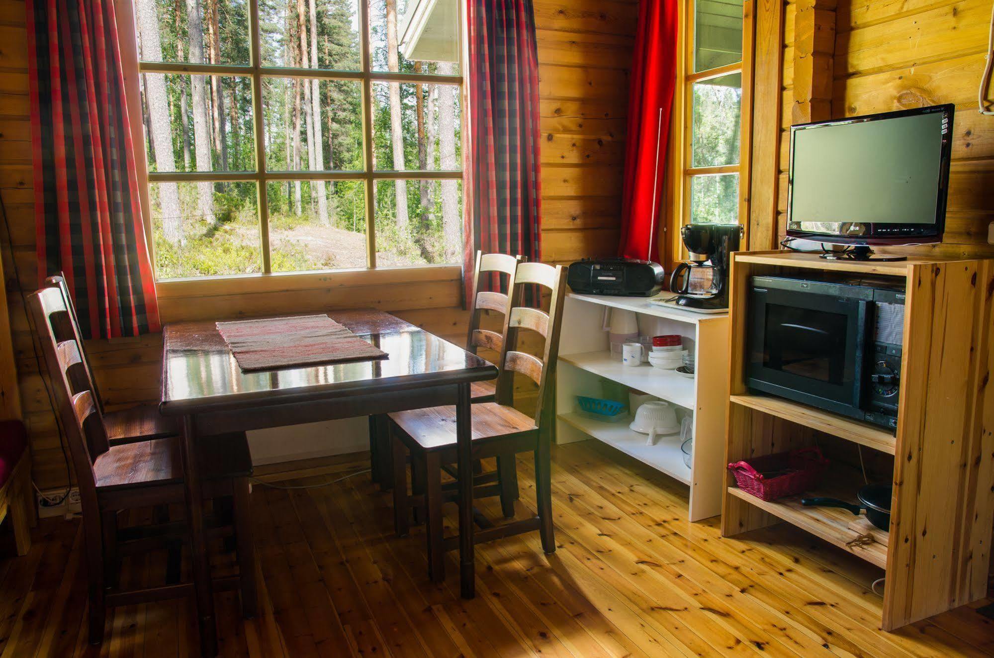Ahvenlampi Camping Saarijärvi Kültér fotó
